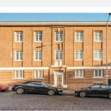 2 Bedroom Apartment In Кидерминстър Екстериор снимка
