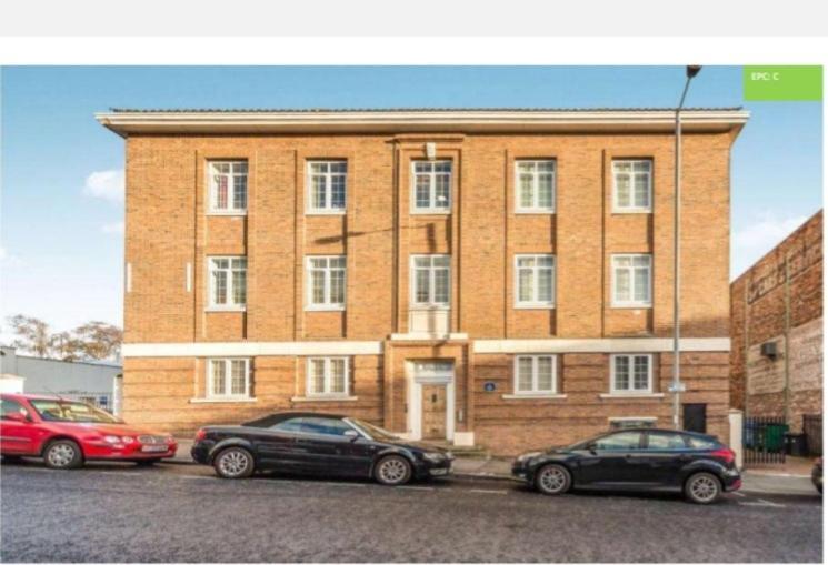 2 Bedroom Apartment In Кидерминстър Екстериор снимка